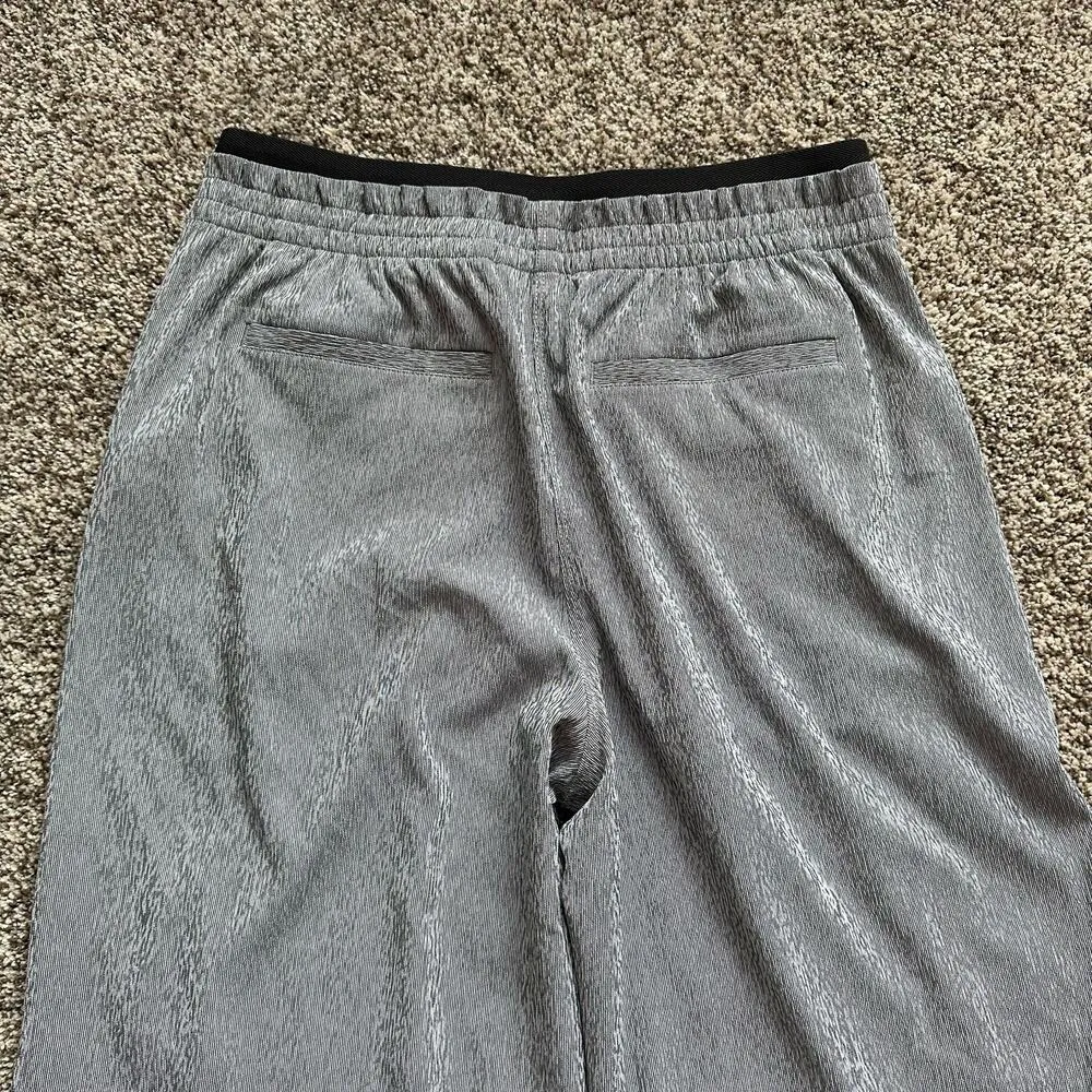 Athleta white & black stripe wide-leg pants size 8 - Image 5