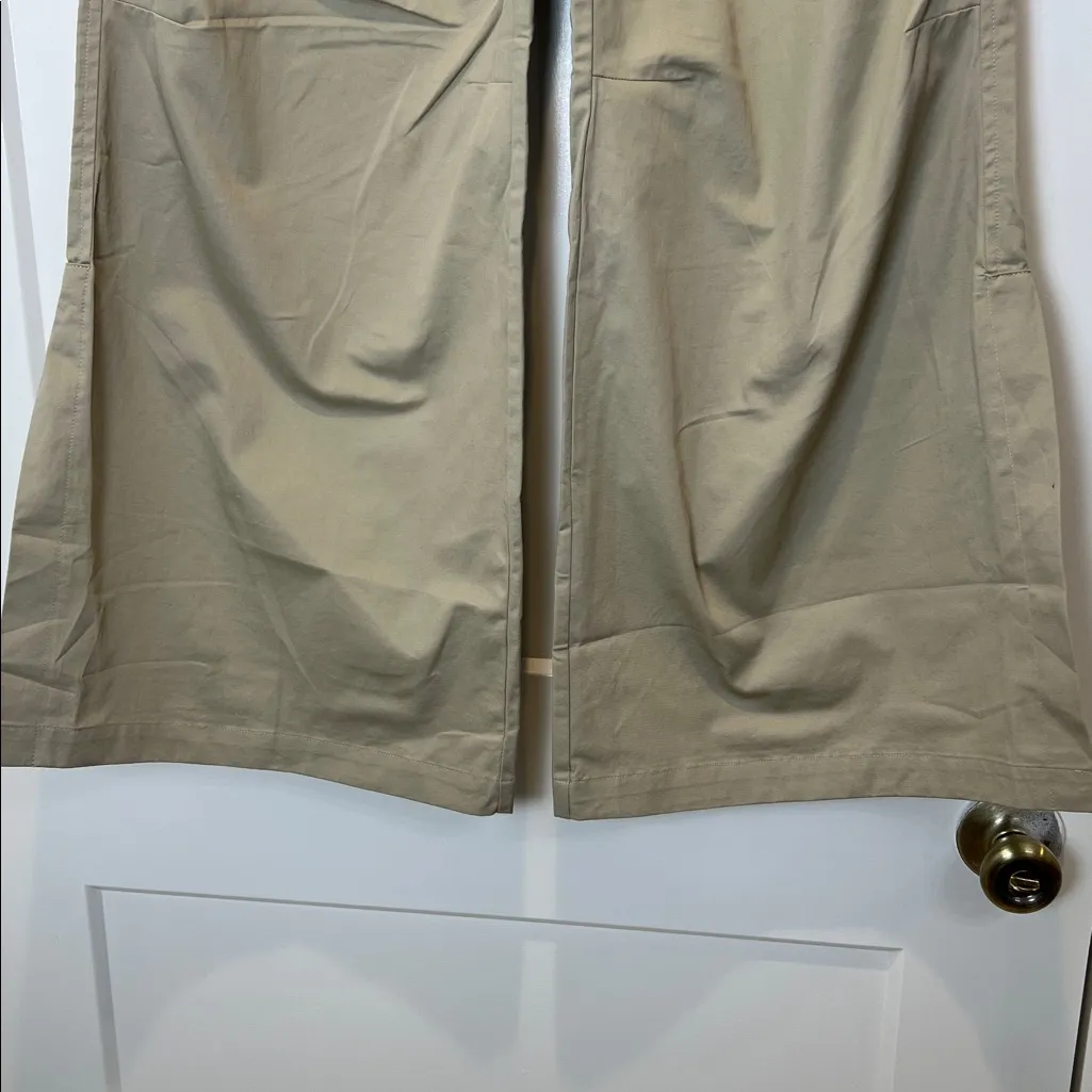 MABLE women’s high waisted Beige flared Cargo Pants size medium. Tan - Image 6