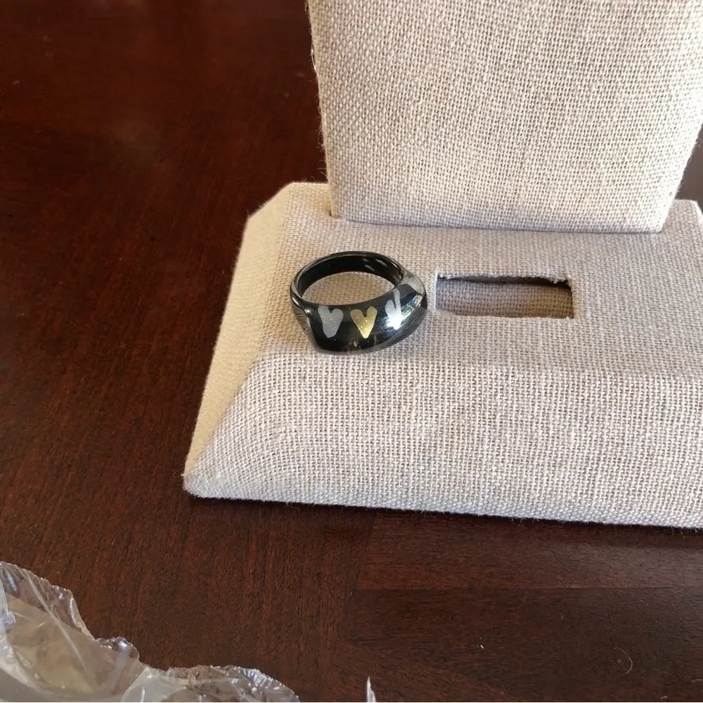 Vintage Ring Size 7.5 - Image 2
