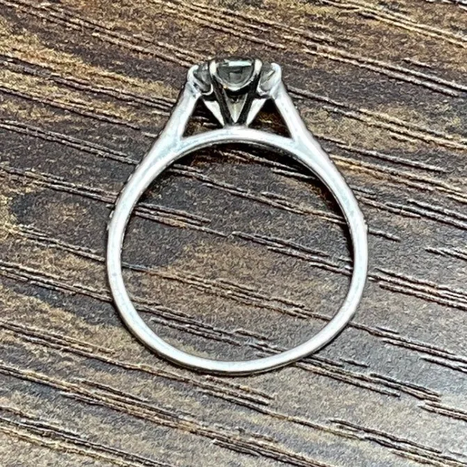 Avon Sterling Silver Ring Round Cut‎ Cubic Zirconia Pave Band Size 7.5 - Image 2