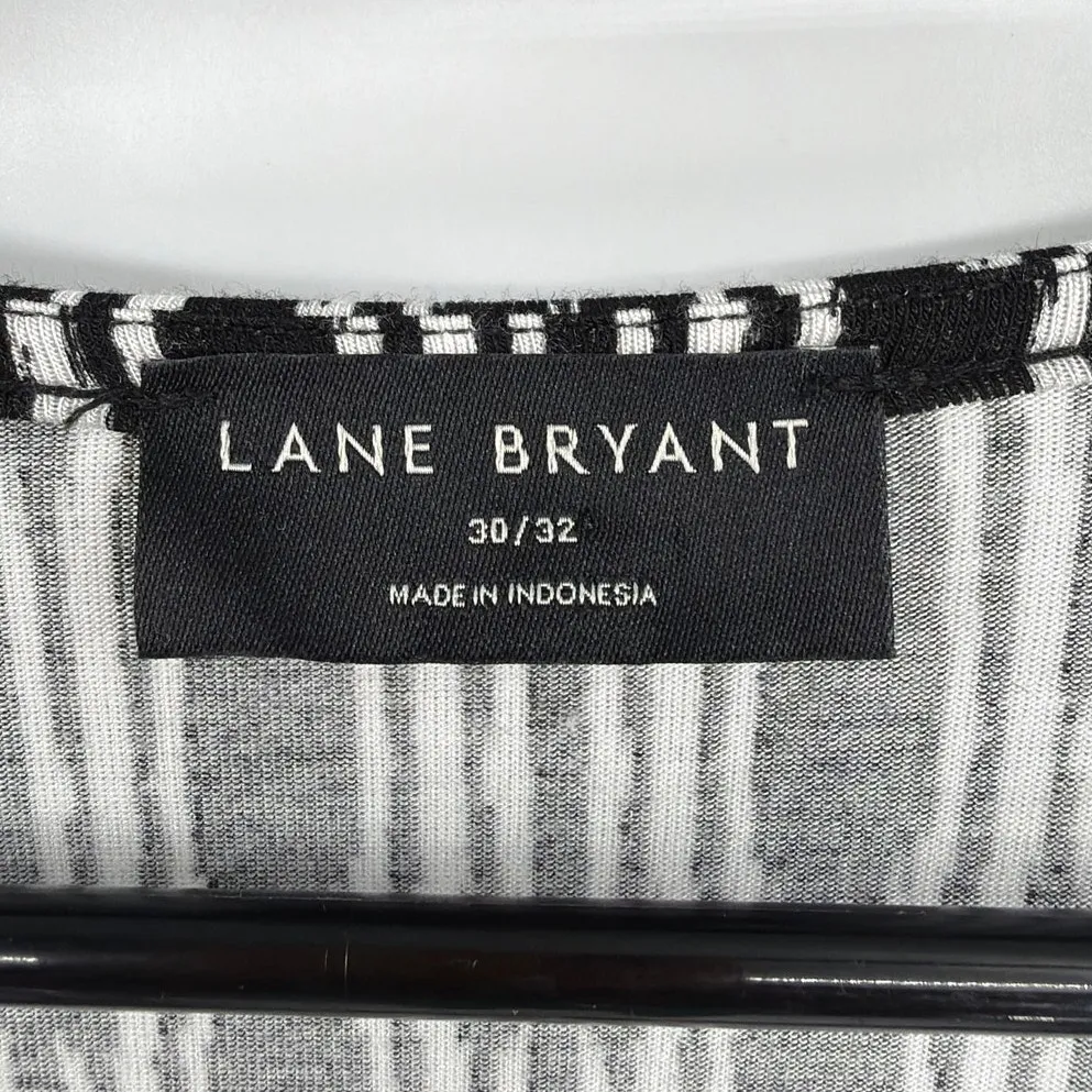 Lane Bryant Ikat Wrap Romper Sz 30/32 Boho Resort Minimalist Vacation Monochrome - Image 8