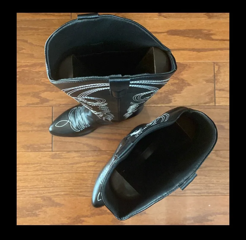 Black 2” heel boots to the knees - Image 5