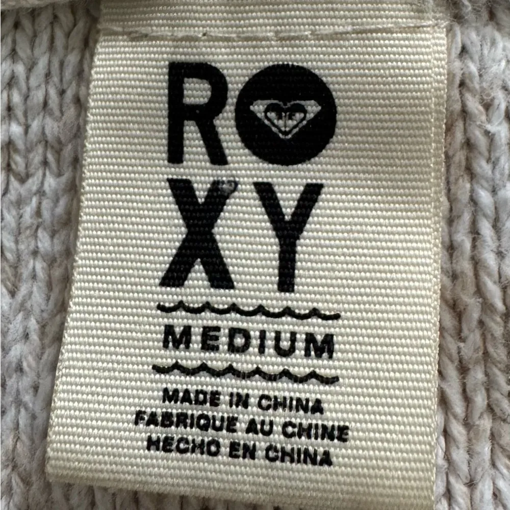 Roxy Cream cable Knit Hooded V-neck kangaroo pocket Sweater, size M outdoor - Image 4