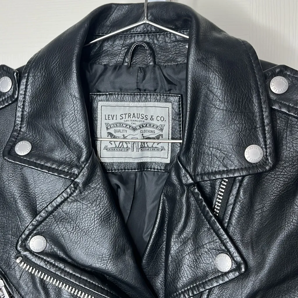 Levi Strauss & Co Black Sz Small Belted Motorcycle Jacket Org $120 - Image 4