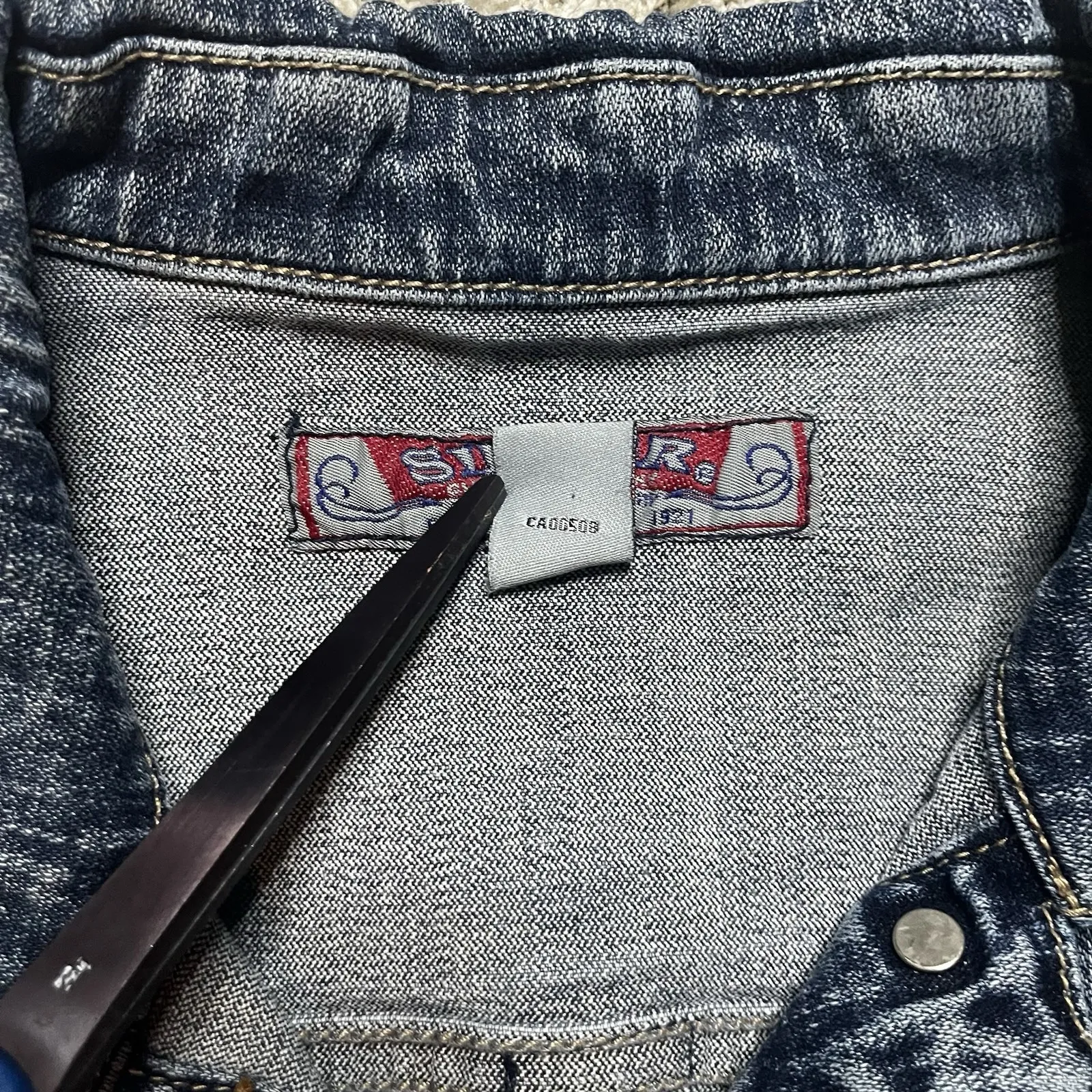 Silver Jeans Women's Denim Jean Jacket Size‎ Medium - Image 4