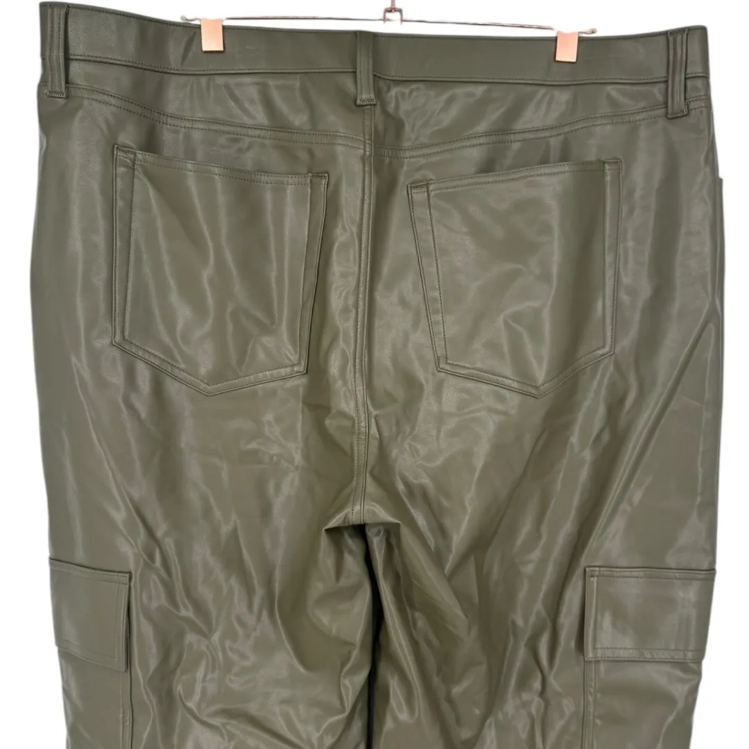 Abercrombie & Fitch 90s Relaxed High Rise Faux Leather Cargo Pants Olive Sz 20R - Image 5