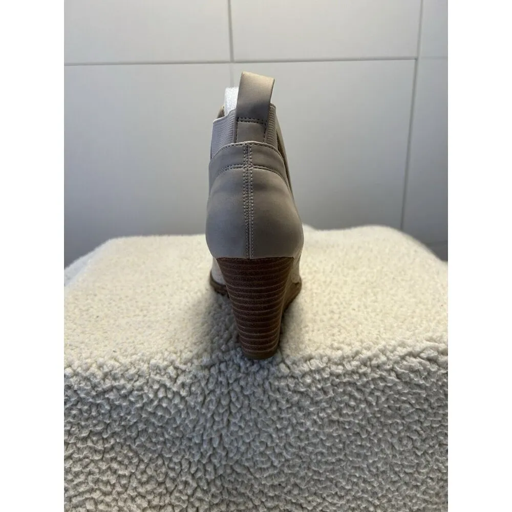 DV by Dolce Vita Gerdy Ankle Bootie Wedge Heel Vegan Leather Beige Womens Sz 8.5 - Image 5