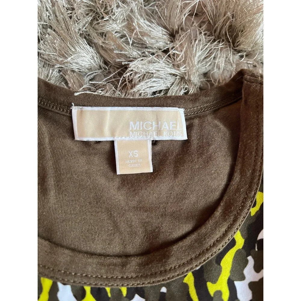 Michael Kors Camo Print T-Shirt sz XS - Image 2