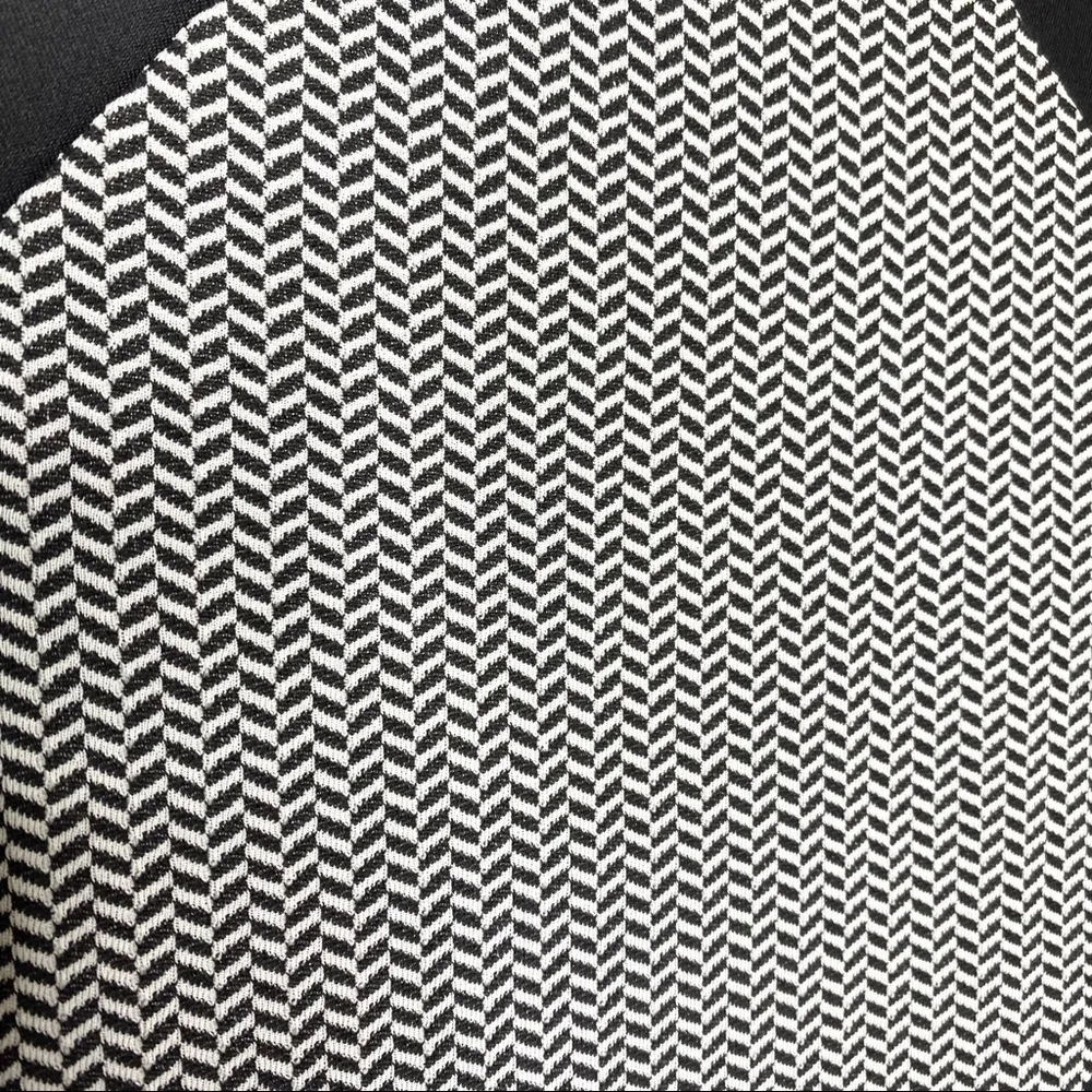 XOXO Black & White Geometric Long Sleeve Bodycon Mini Dress Size 4 Small - Image 4