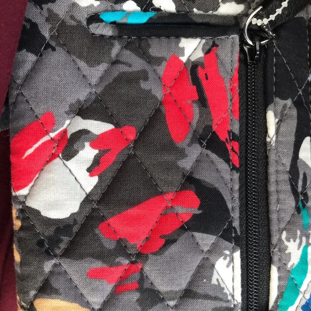 Vera Bradley travel passport wallet - Image 3