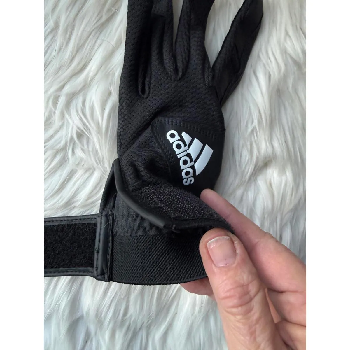 Adidas Black Glove Small like New - Image 2