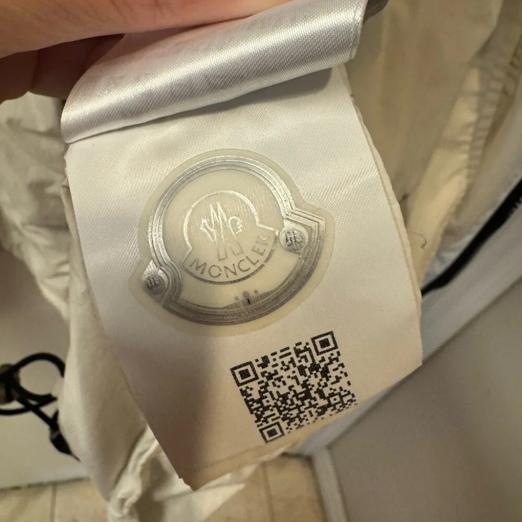 MONCLER Nylon Jacket white / cream no flaws size 3 - Image 10