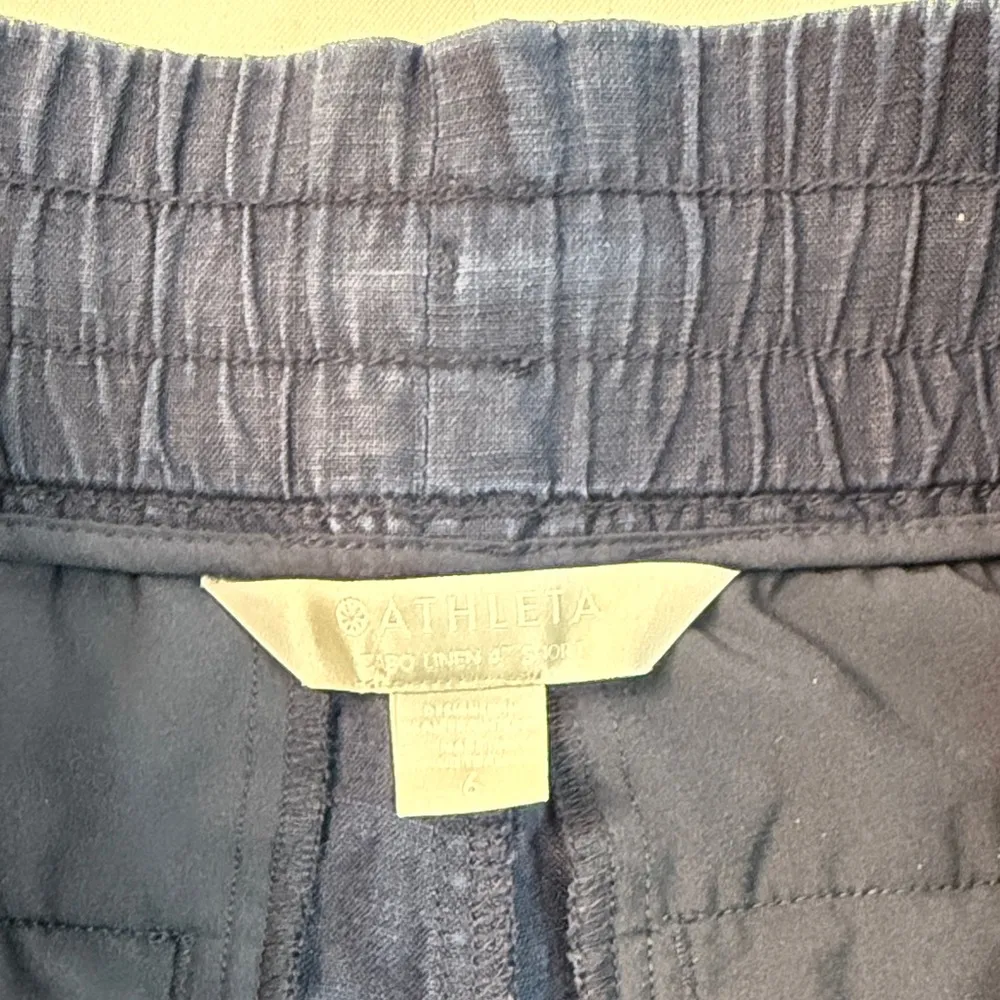 Athleta Navy Women's Cargo Shorts - Image 5