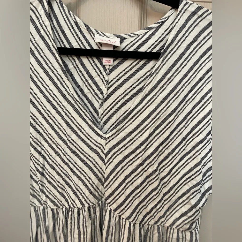 Isabel black & white striped short sleeved v - Image 5
