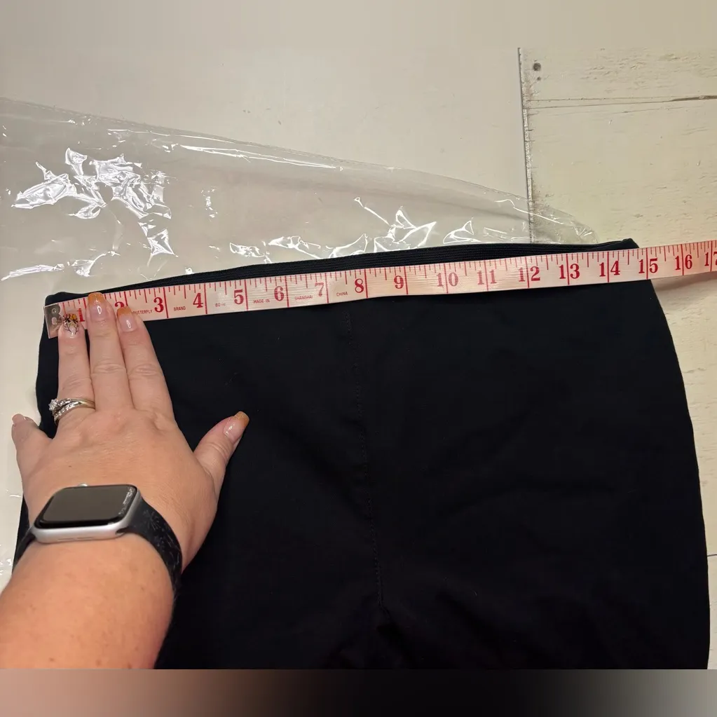 Soft Surroundings Black Cuffed Ankle Pants Size Small Pull On Elastic Waist - Image 3