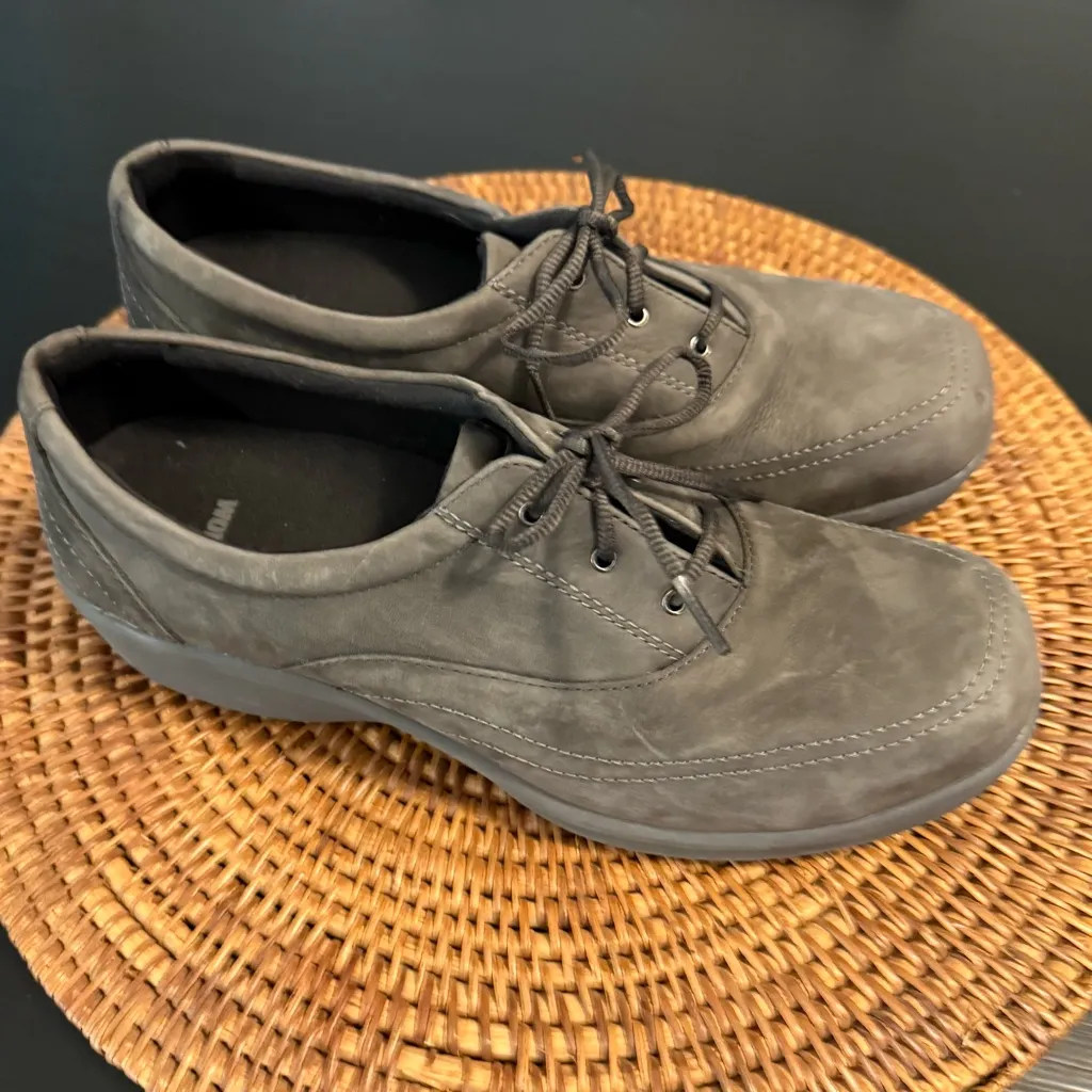 Red Wing Shoes Charcoal Leather Oxfords size 10 slip resistant, steel toe Gray - Image 3