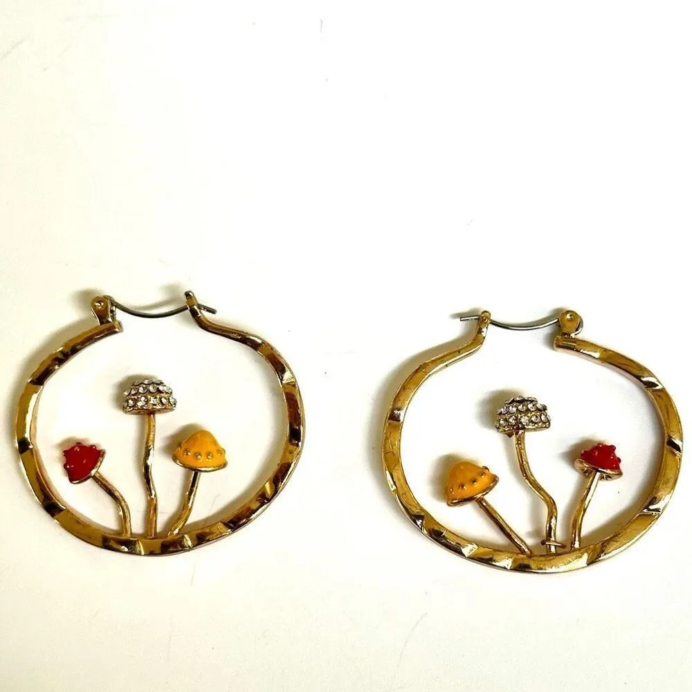 Gold tone mushroom hoop earrings - Image 8