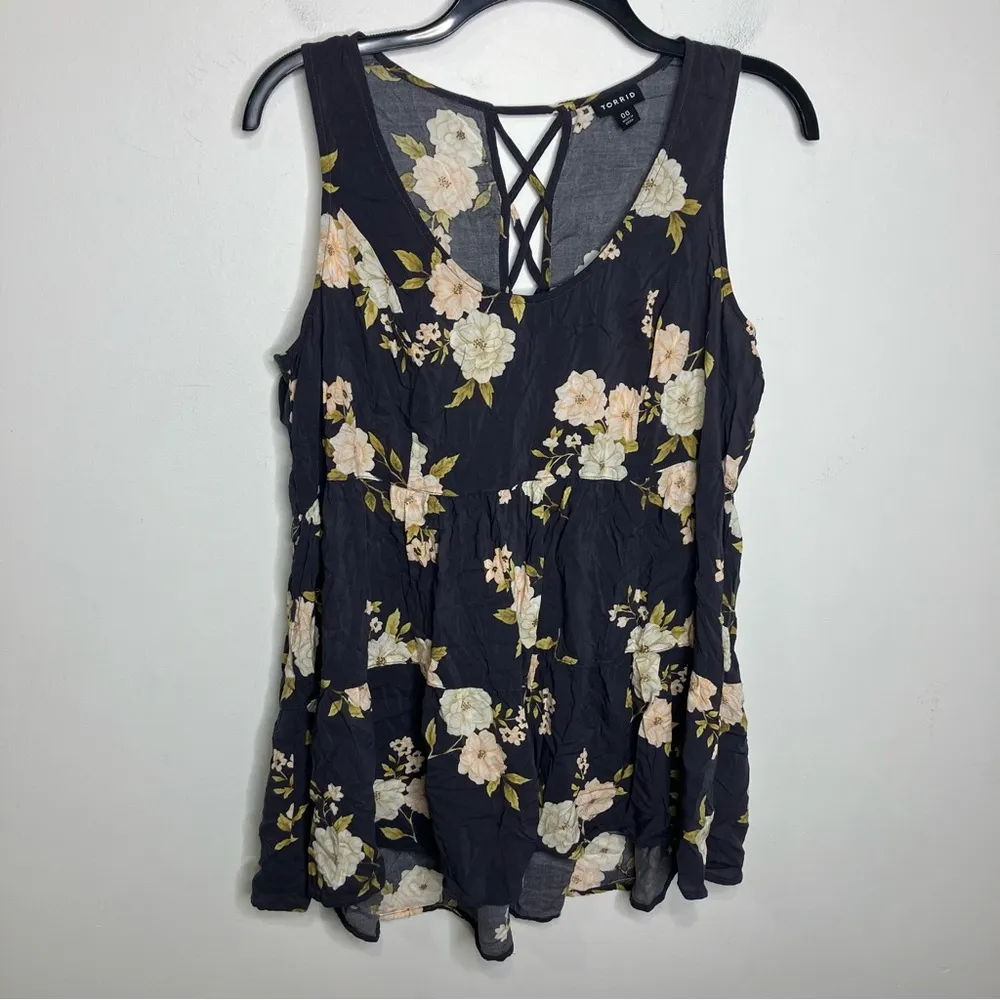 Torrid babydoll challis tiered tunic‎ tank gray cream floral women’s size 00/M/L - Image 4