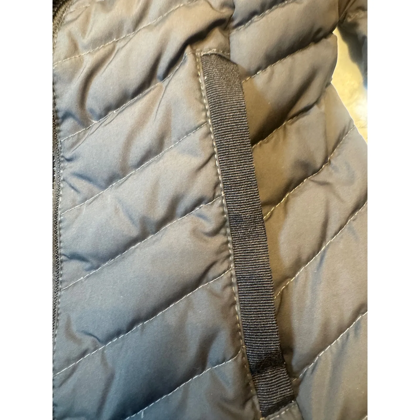 Athleta Black Down Feather Puffer Jacket Women's M Quilted Asymmetrical Zip Coat - Image 6