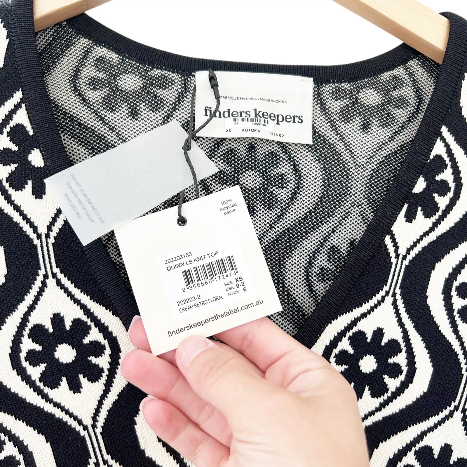 Finders Keepers Quinn Black White Printed Long Sleeve Top Sz XS - Image 3