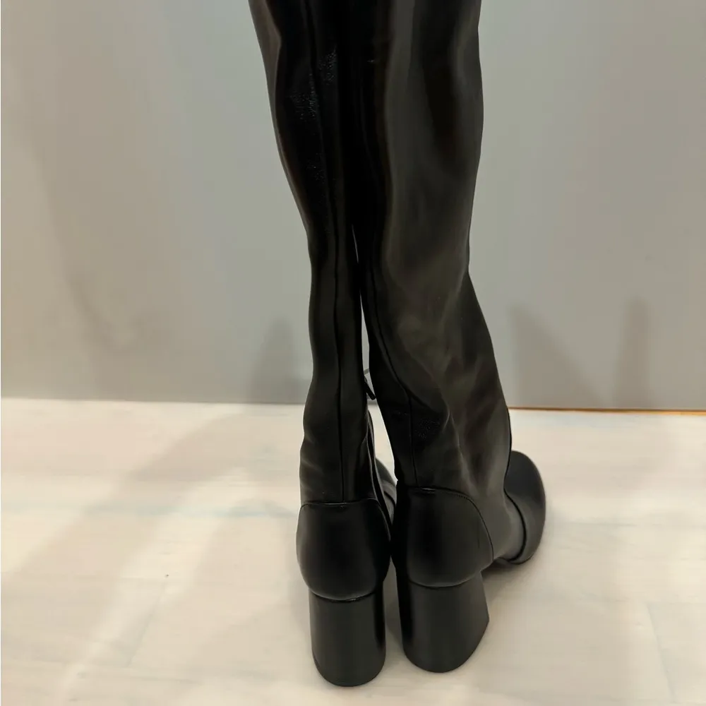 Stuart Weitzman Flareblock 85 Slouch Boot  Size 6.5 New Display Mod. Retail $850 - Image 4
