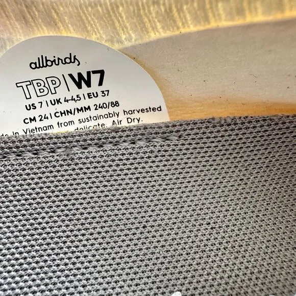 Allbirds  Tree Breezers white flat shoes‎ size W7 comfort - Image 6