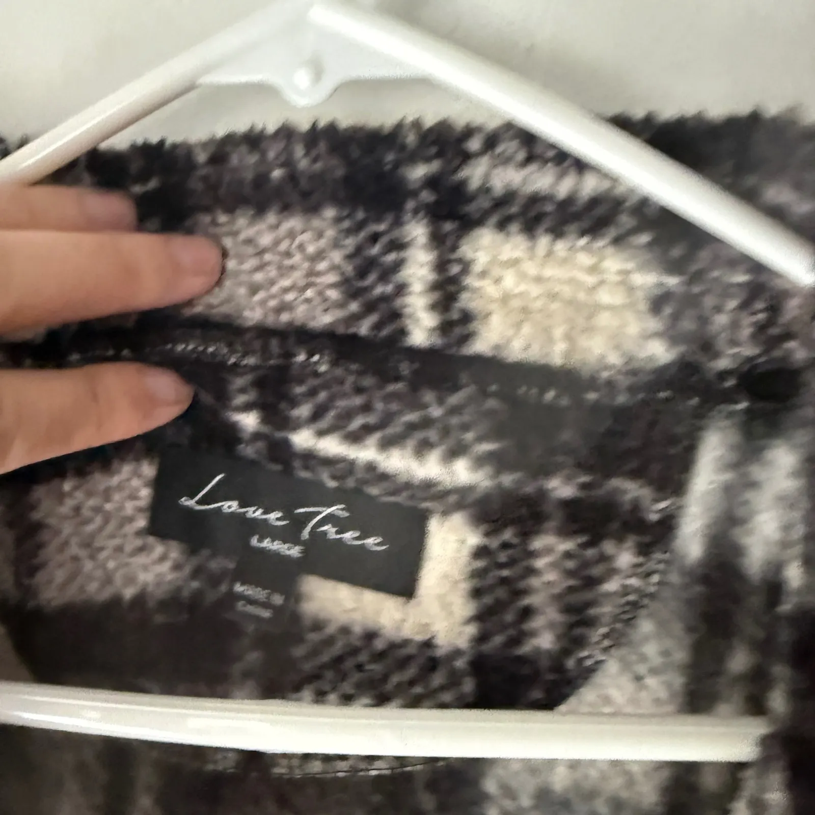 Love Tree  Plaid Fleece Quarter Zip Cropped Pullover Sweatshirt Women's Large - Image 5