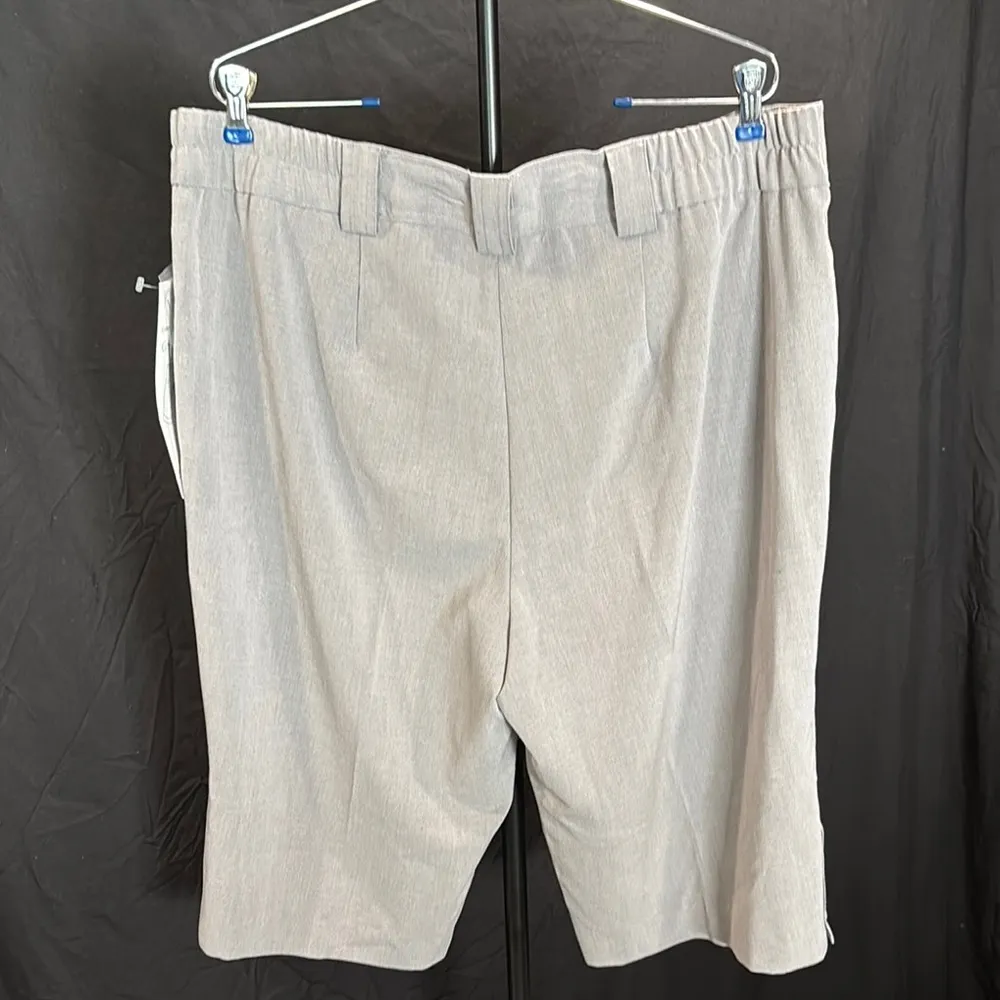 Larry Levine Gray Women's Bermuda Shorts - Image 3