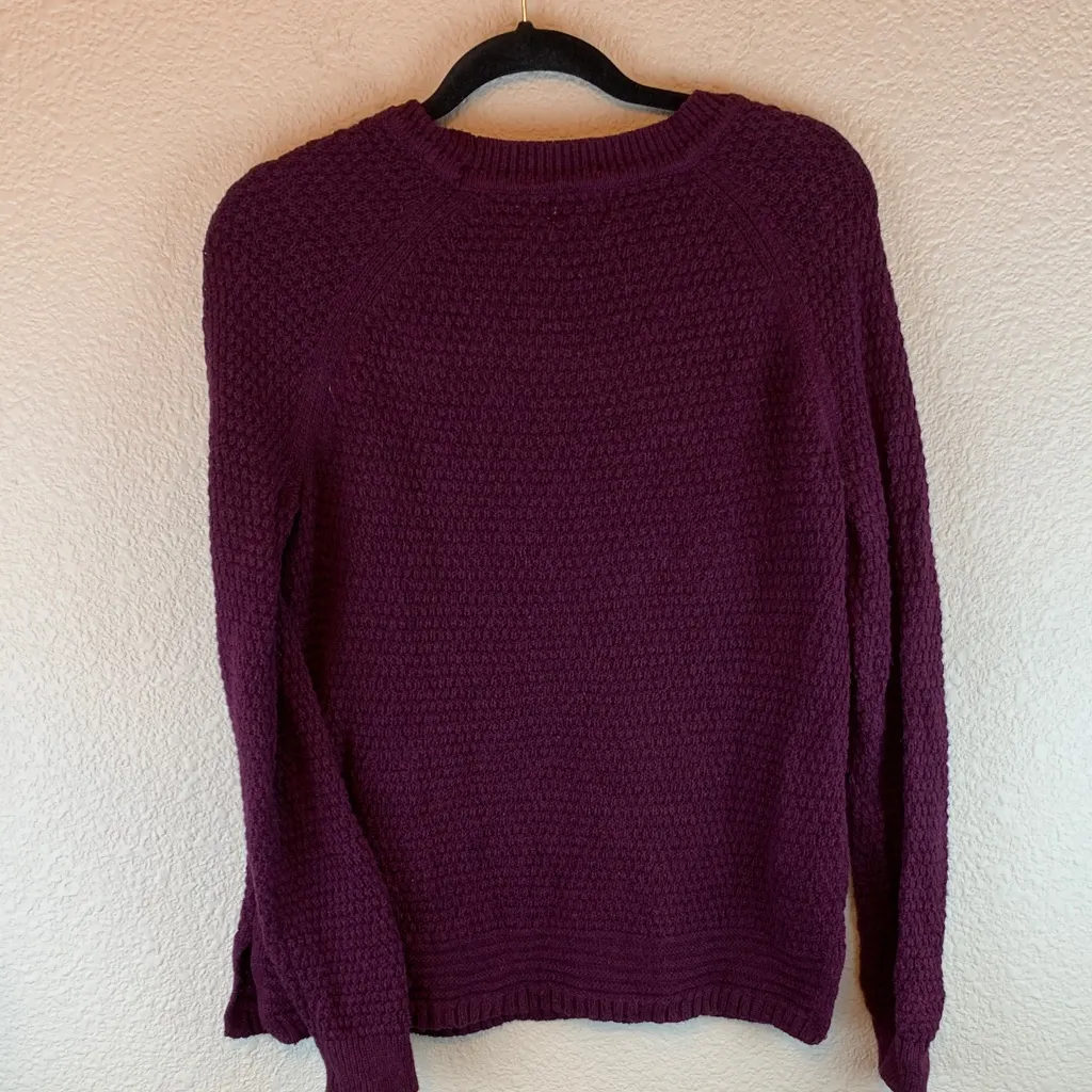 Old Navy Women's burgundy Crew Neck Sweater sz L winter causal texture fall - Image 3