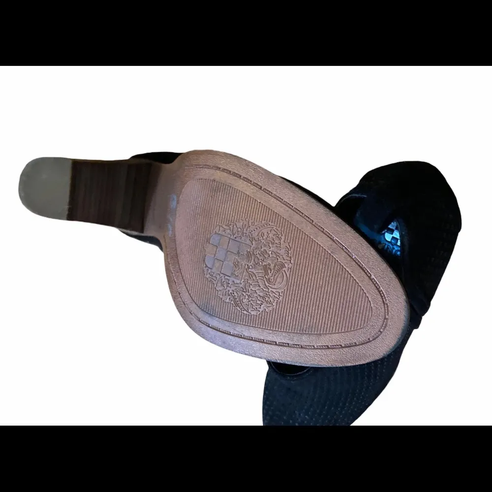 EUC Vince Camuto black suede perforated 8 bootie. - Image 6