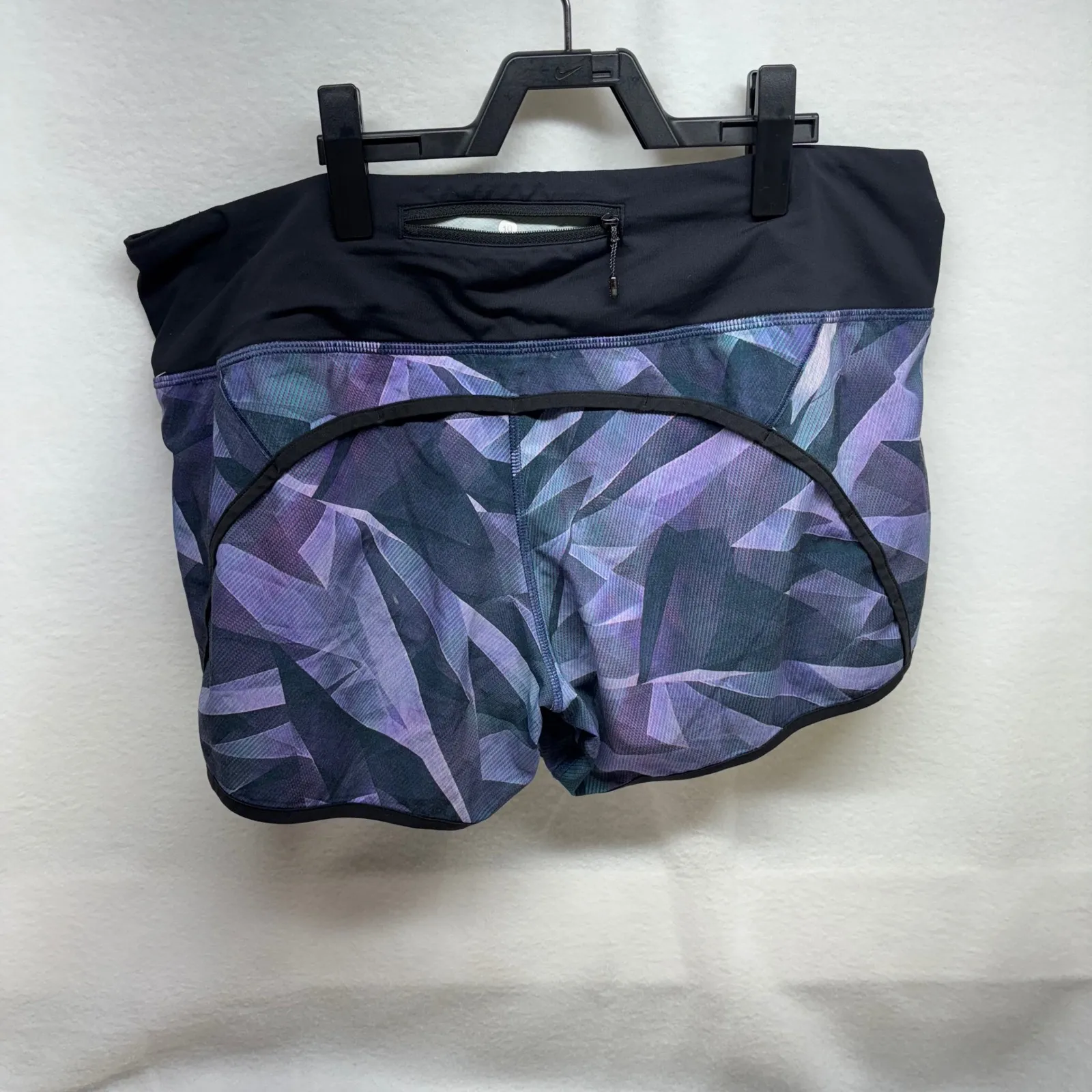 Lululemon‎ Speed Up Shorts Women's Size 10 Purple Geometric Print Athletic - Image 4