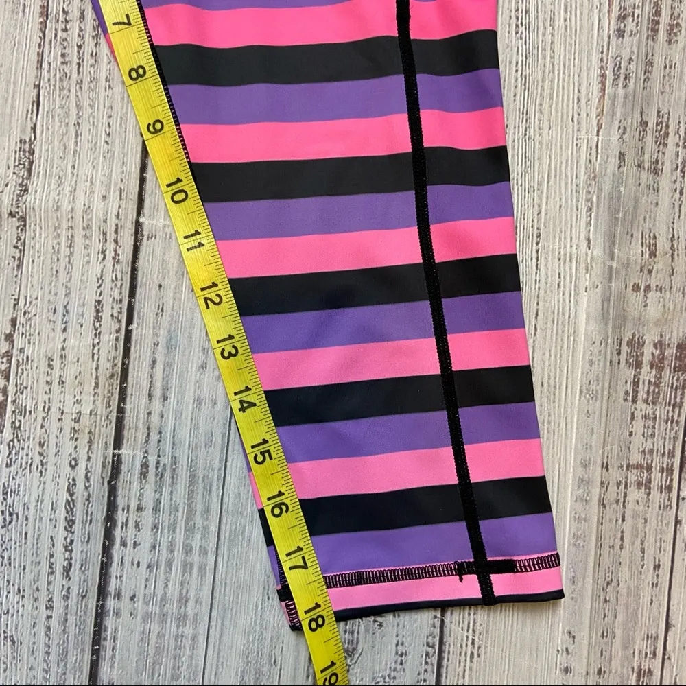 Belcorva Pink Purple Black Ombré Striped Capri. Size Medium. - Image 5