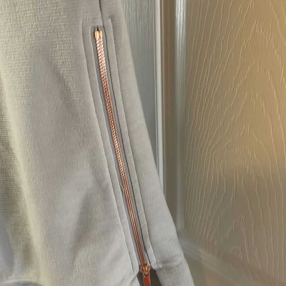 The Limited Limitless by ‎ ribbed sweatshirt size S - Image 4