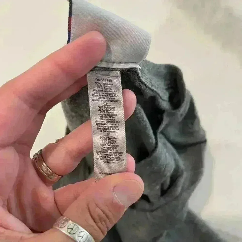 NFL Team Apparel Detroit Lions Gray Graphic V Neck Casual T Shirt Women’s Small - Image 5