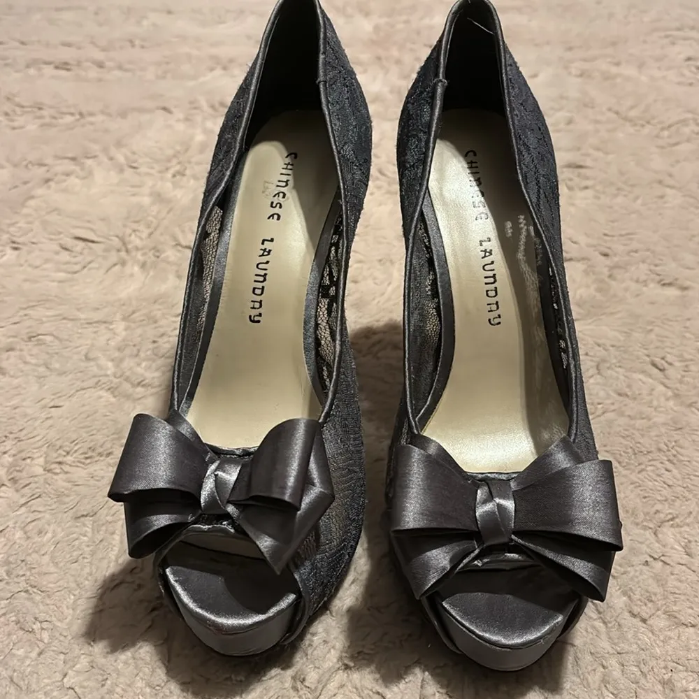 size 9.5 heels - Image 15