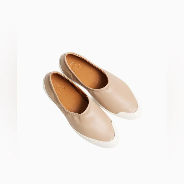 Coclico Kai Leather Sneakers in Gray Mist Sz:39 Tan Size 9 - Image 5