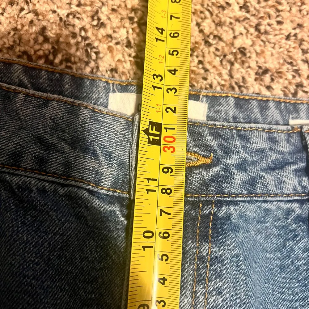 Cotton On Distressed Mom Jeans Light Blue Wash Ripped Knee Casual Denim 30Waist‎ - Image 4