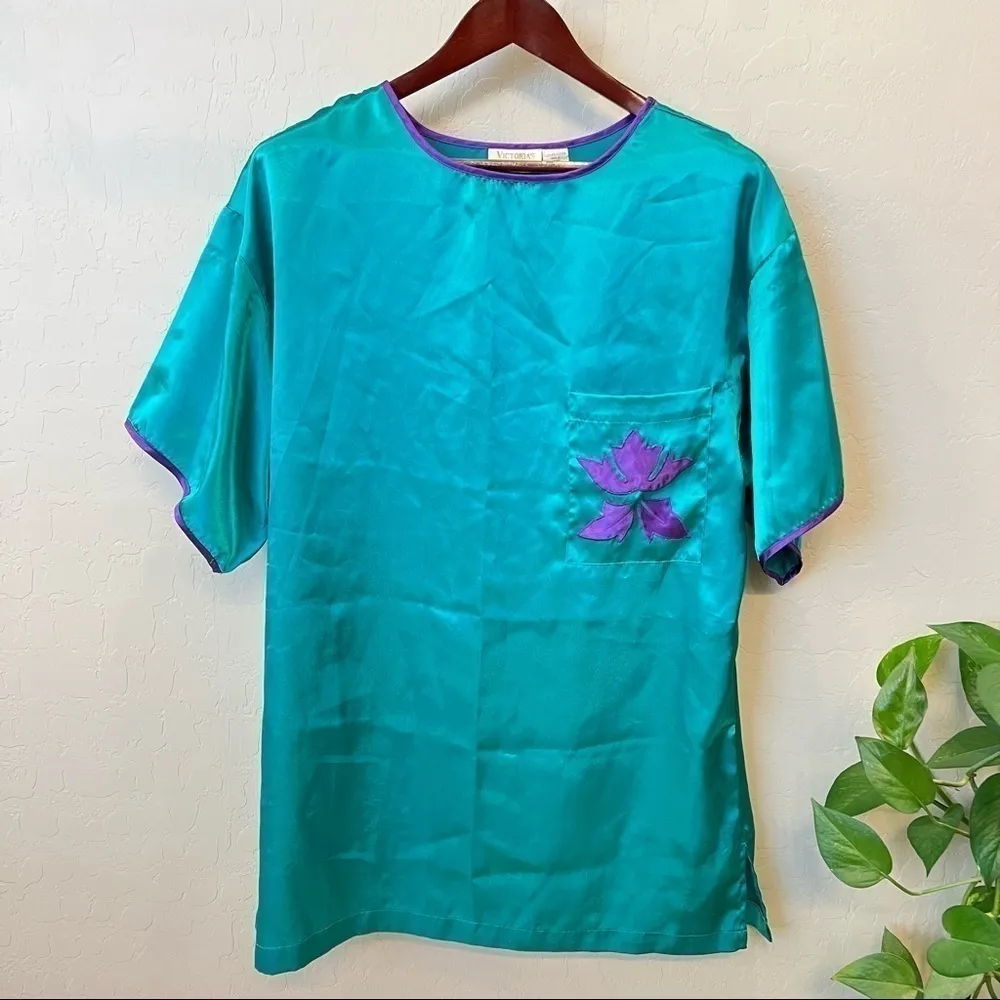 Victoria’s Secret Gold Label Vintage sleep tunic top, jewel green satin, sz M - Image 3