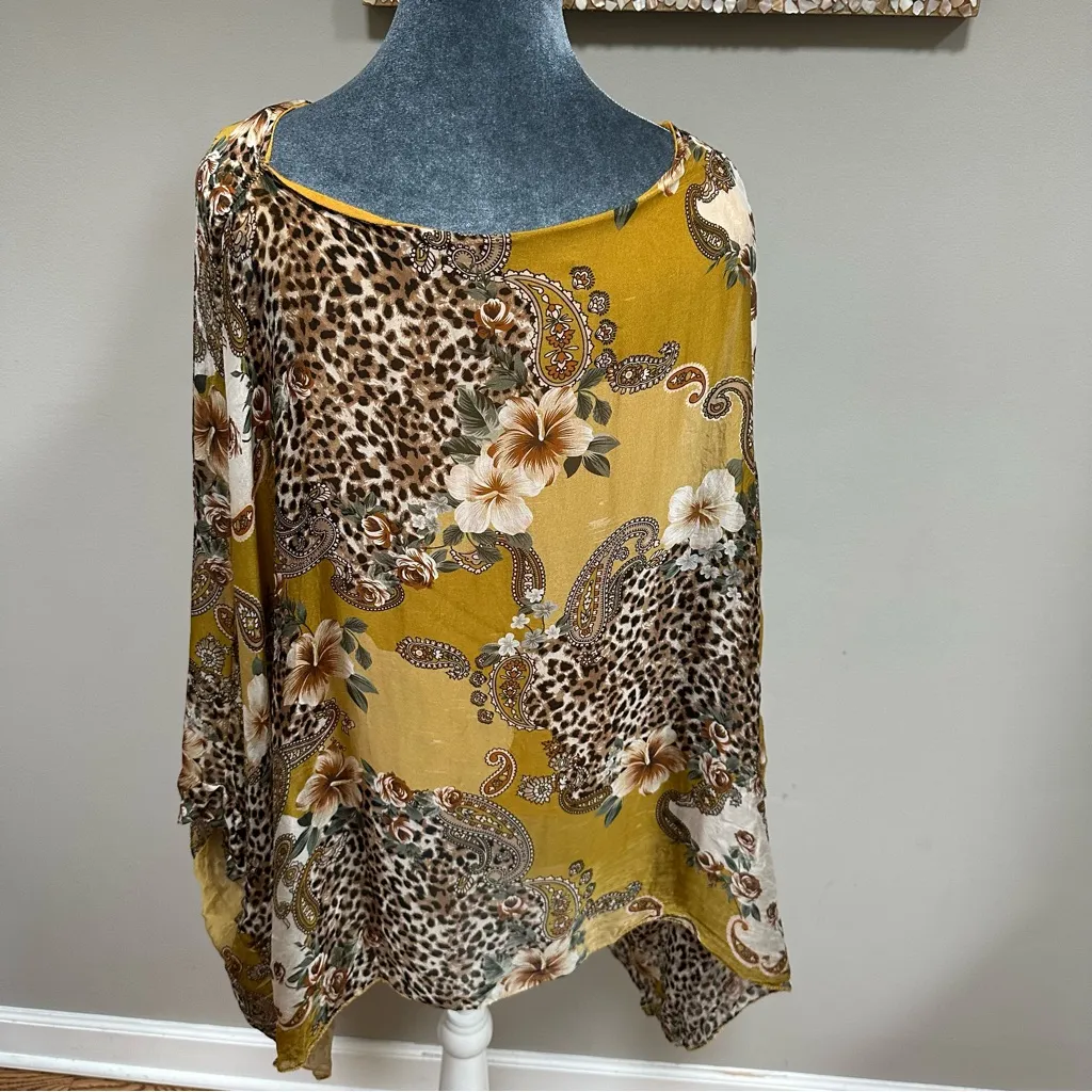 Bella Amore Silk Paisley Animal Print Sheer Blouse Top Cape Bat Sleeve Lined M/L Gold Size L - Image 6