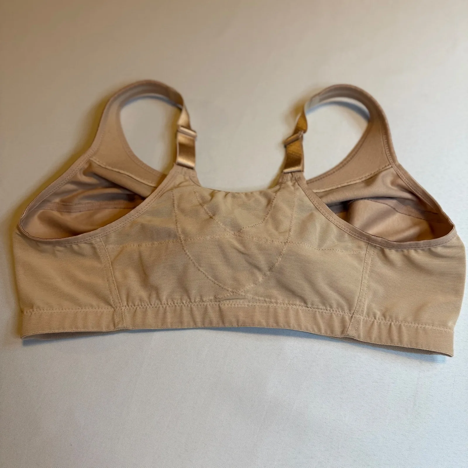 Glamorise Bra Revolution Front Closure Full Coverage Adjust Straps Wirefree 38DD Tan Size undefined - Image 4