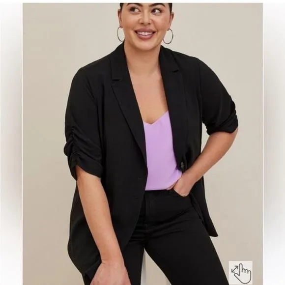Torrid Black Crepe Blazer Size 3 NWT - Image 2
