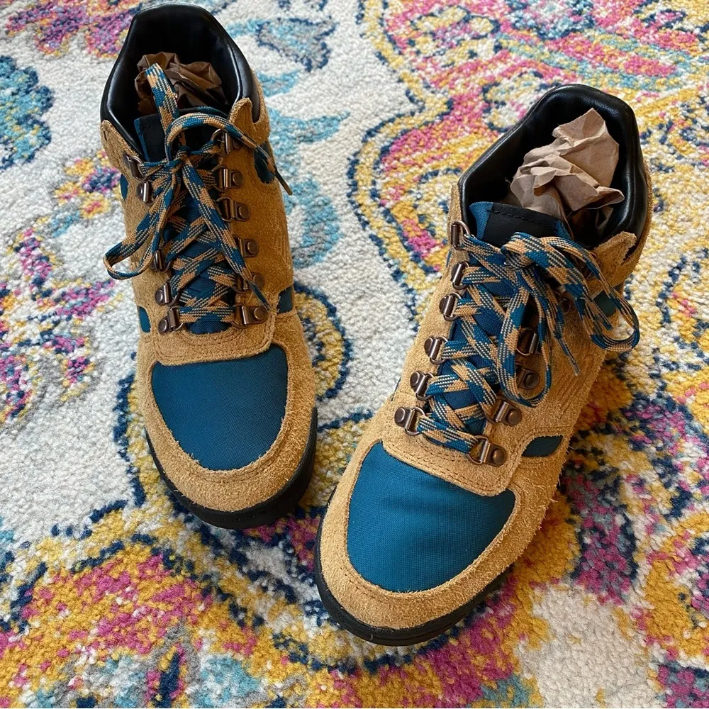 New Balance Rainer Urainaa Vibram
Hiking Boots Size 6.5 (womens 8.5) - Image 7