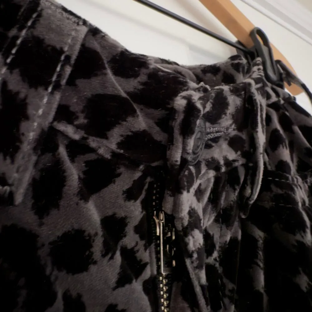 True Religion 100% cotton Velvet animal print pants 5-pocket belt loops USA made - Image 3