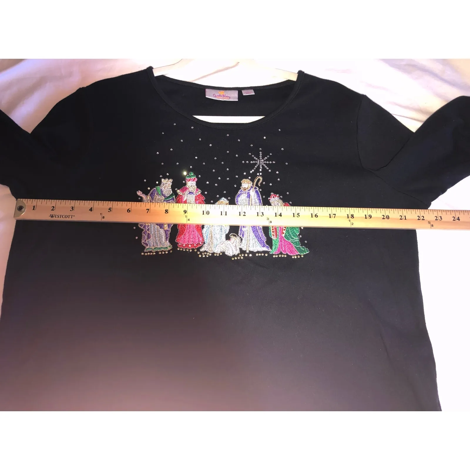 Quacker Factory Embroidered Top Size L Nativity Scene Christmas Black Crystals - Image 6