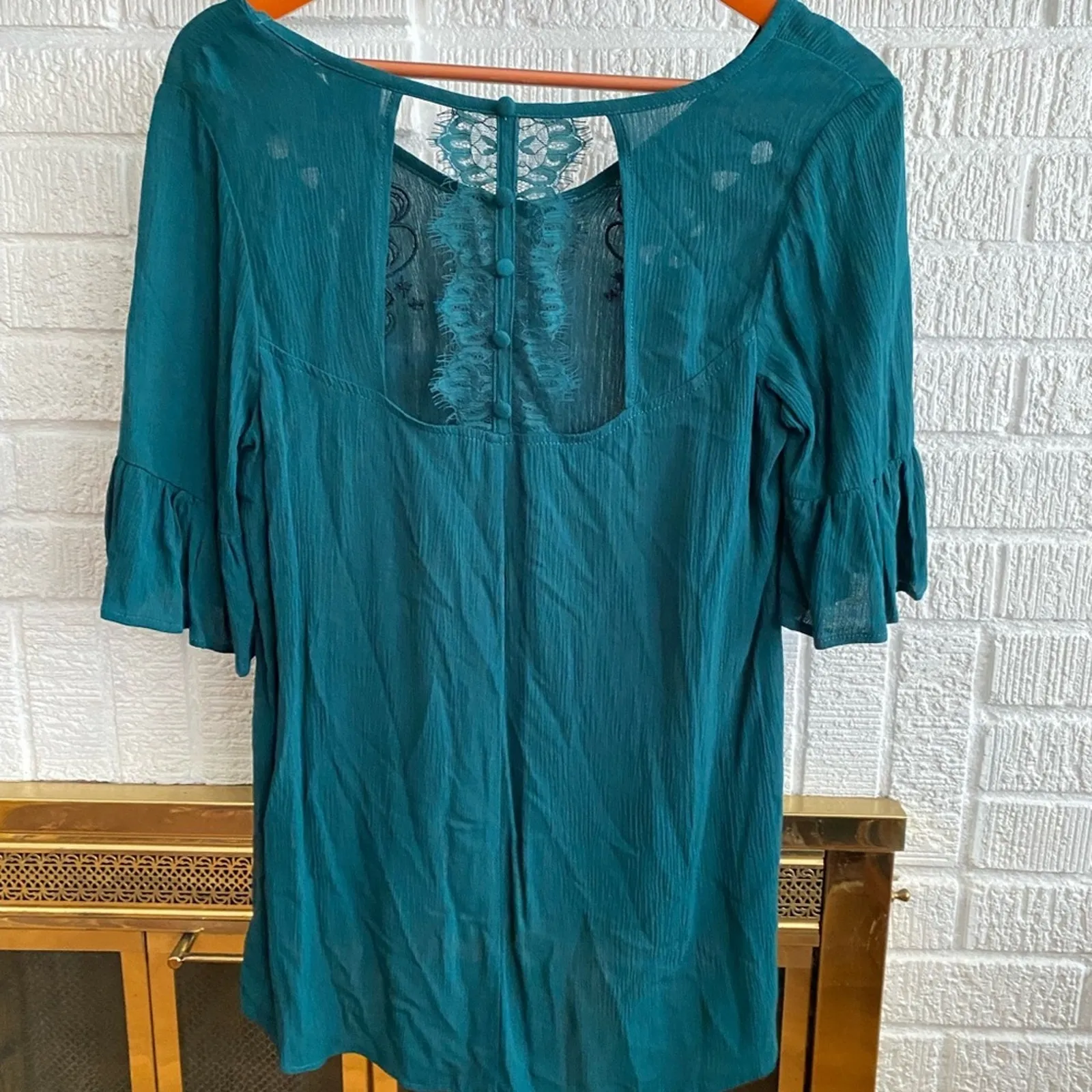 BoxLunch Harry Potter Wands Fashion Top Green‎ Ruffle Sleeve Blouse Shirt S NWT - Image 5