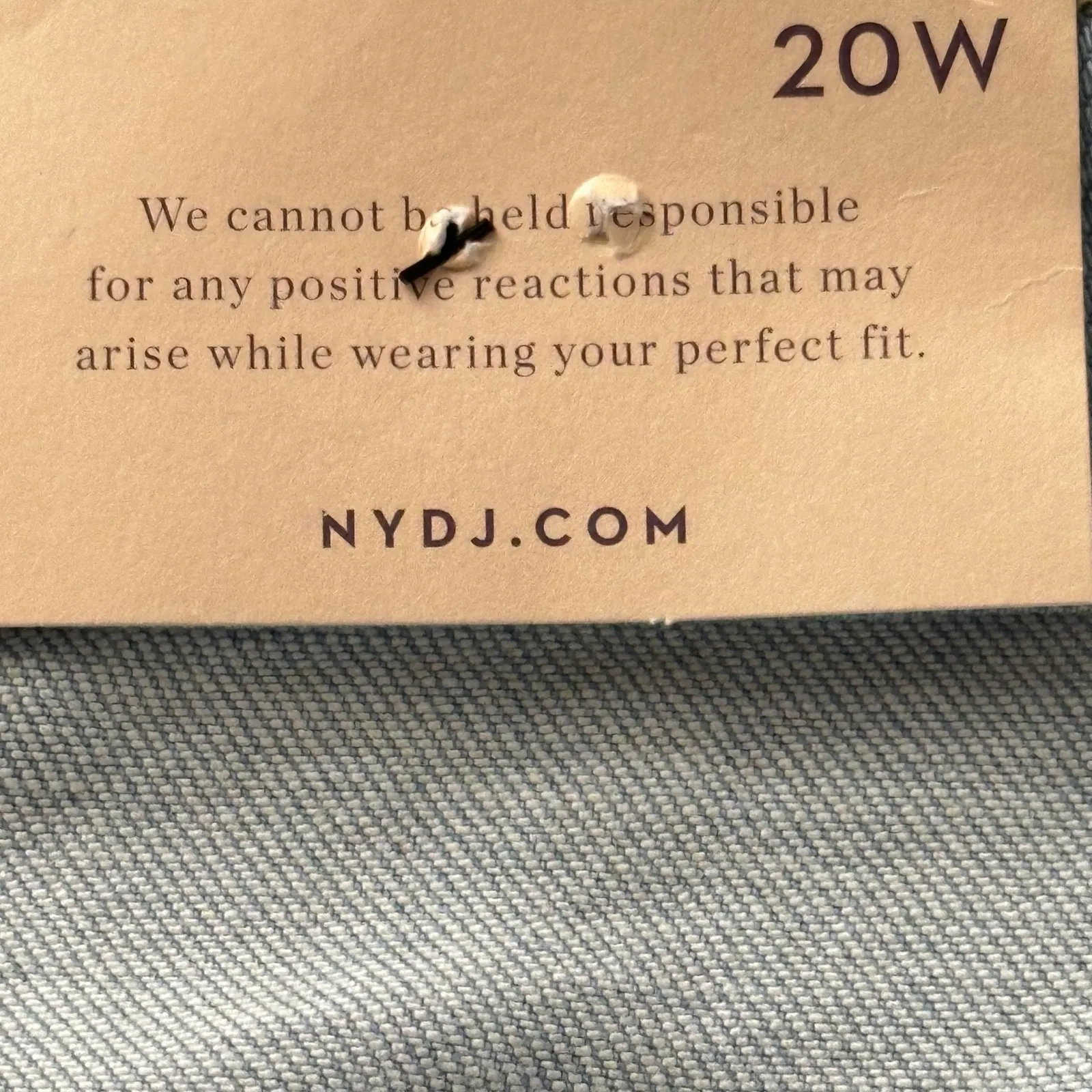 NYDJ Womens Denim Shorts Size 20W Light Wash Frayed Hem Lift Tuck Technology - Image 6