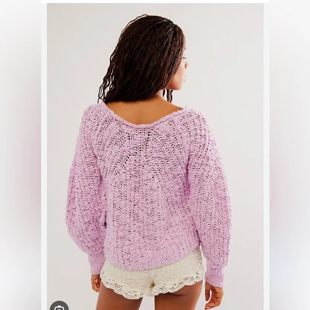 Free people in a swirl pink lilac knit sweater nwt Xs - Image 2