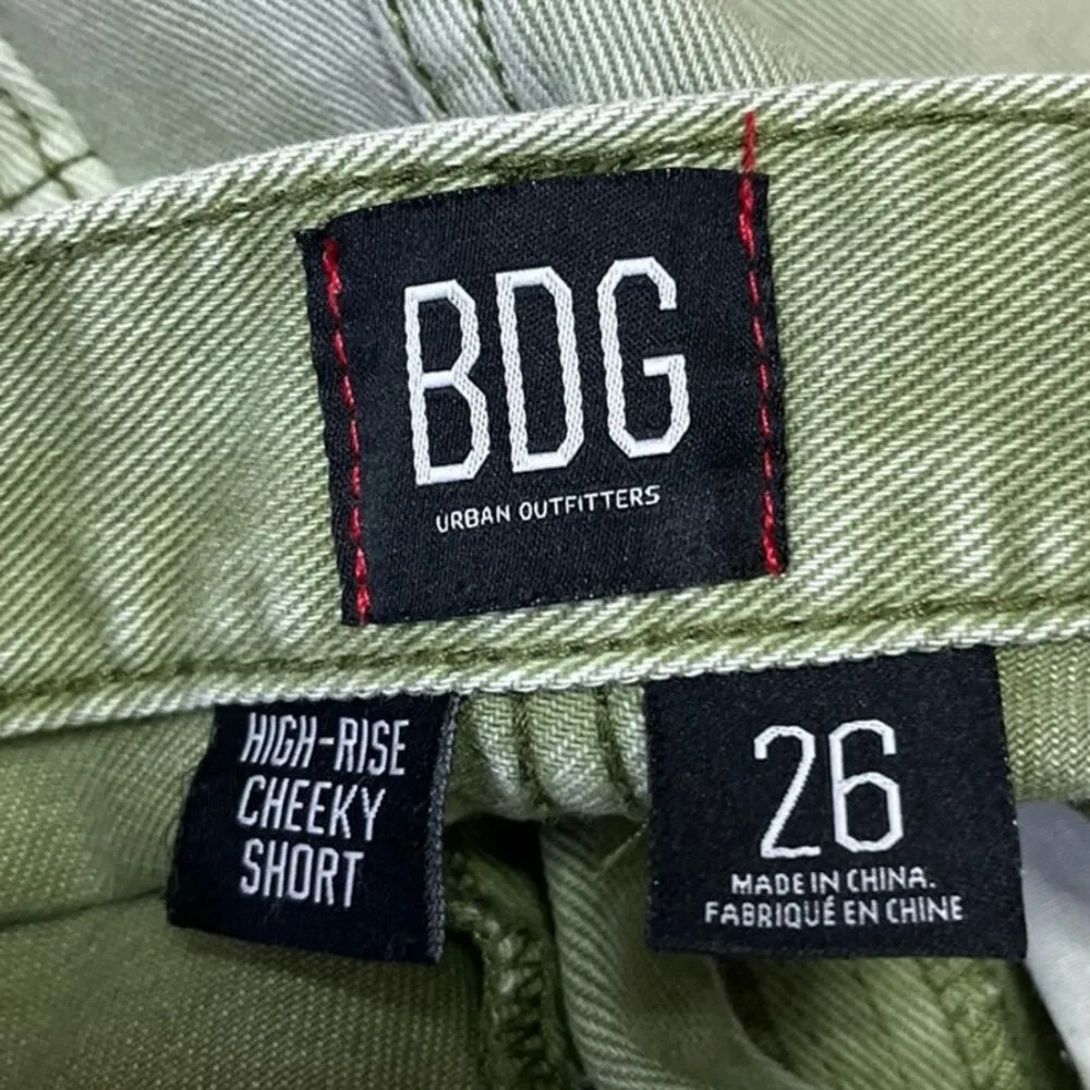Urban Outfitters BDG Green Cheeky High Rise Cut Off Hem Mini Jeans Shorts Sz 26 - Image 3