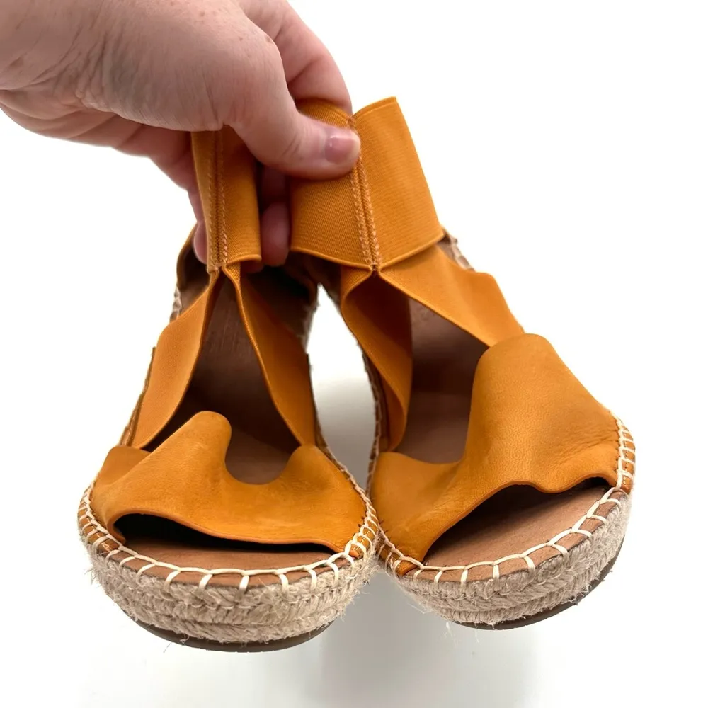 Gentle Souls Kenneth Cole Colleen X Elastic Leather Espadrille Wedge Sandals - Image 5