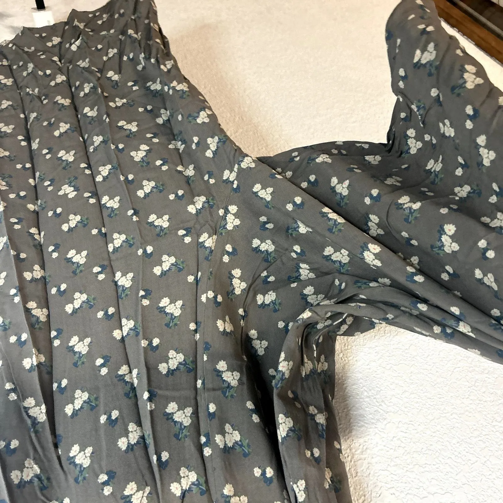 Natural Life Jumpsuit Womens Size Large Gray Cream Floral NWOT - Image 3